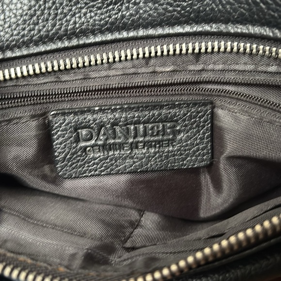 Danier Black Leather Crossbody Bag - Picture 5 of 7